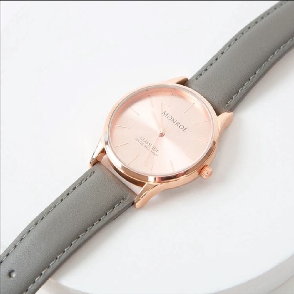 NEW! Monroe Classique Watch - Picture 2 of 4